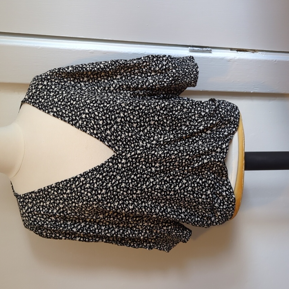 NWT AE top